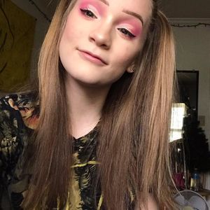 Meet your Posher, Abigail